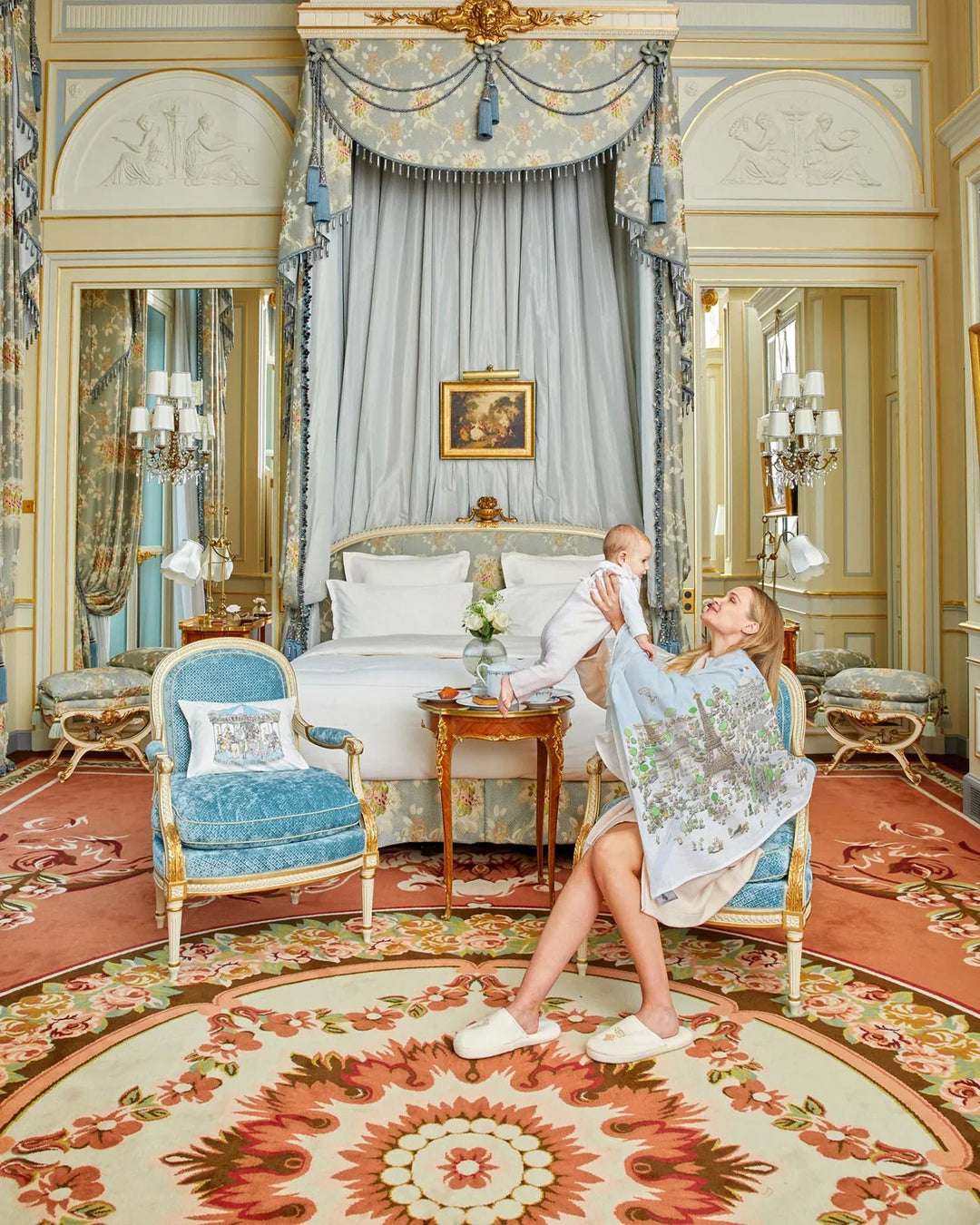 Atelier Choux Paris Carré met handgetekende illustratie van Parijs op luxe biologisch katoenen doek