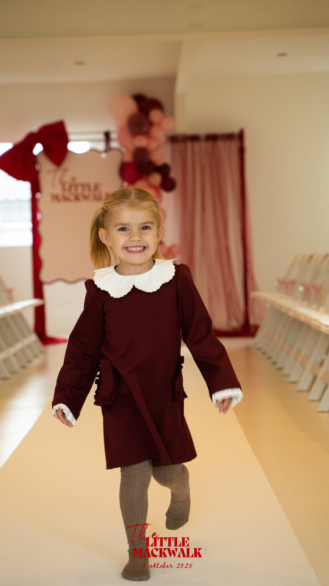 Jurkje A-lijn kraagje (Burgundy) - Dr. Kid