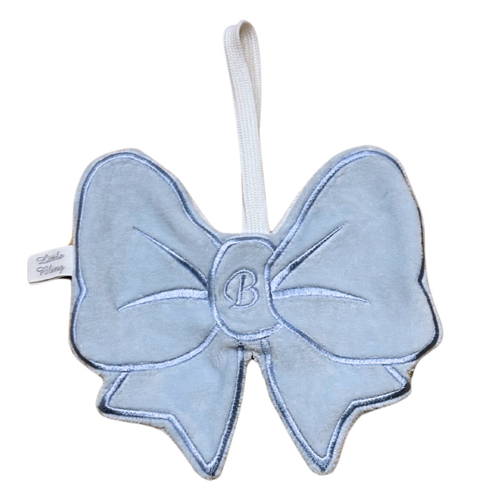 Speendoek bow + initiaal (div. kleuren) - Little Mack