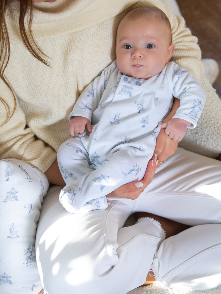 Babypakje velours toile de jouy blue (Lichtblauw) - Patachou