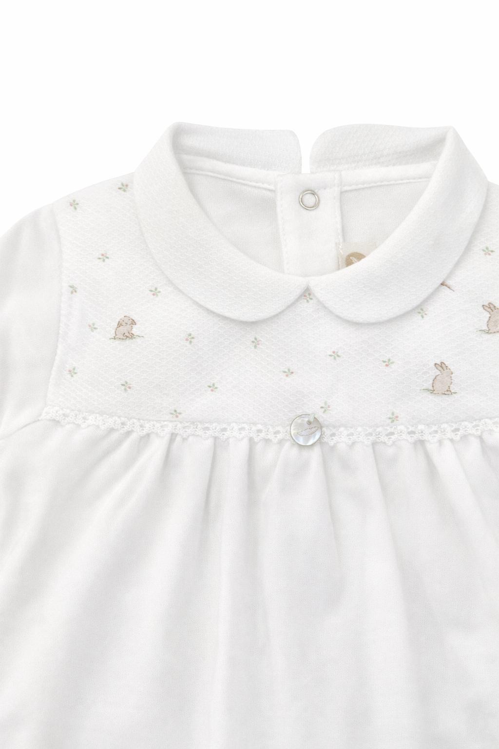 Boxpakje wit met kraagje en geborduurde konijntjes - Pureté du Bébé