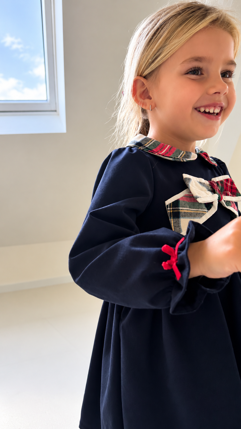 Deolinda Meisjesjurk Donkerblauw met Tartan Strik