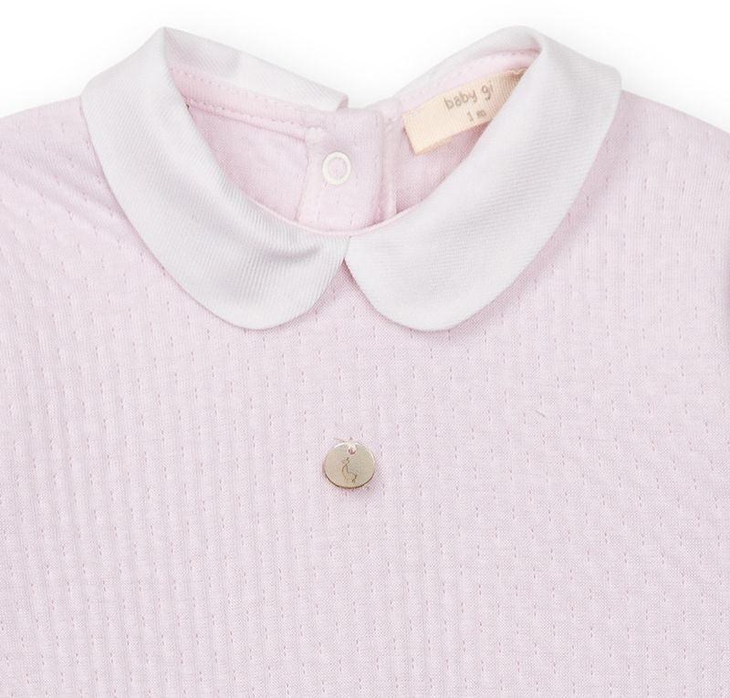 detail van jersey katoen babypakje met kraag van baby gi 