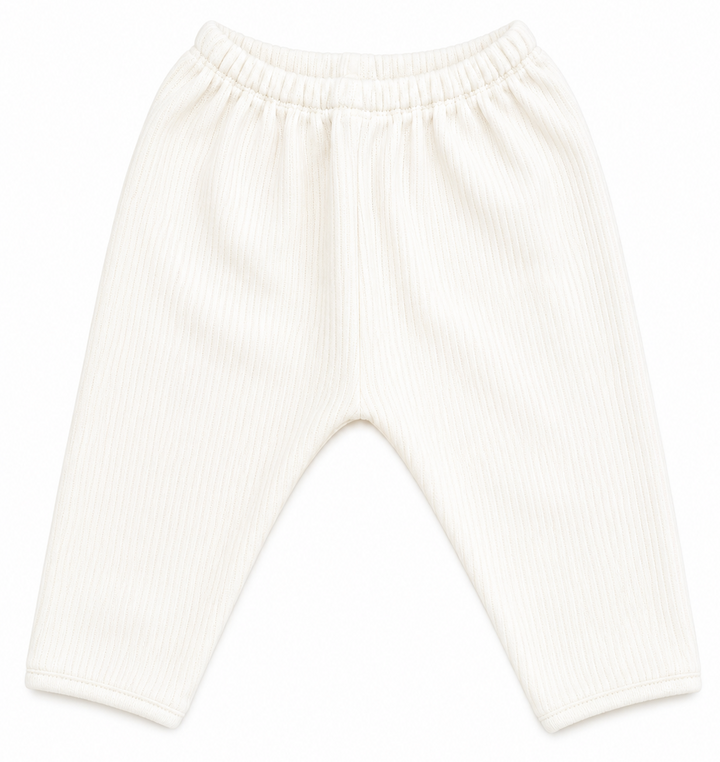 Baby Gi fijn gebreid babybroekje offwhite van zachte katoen.