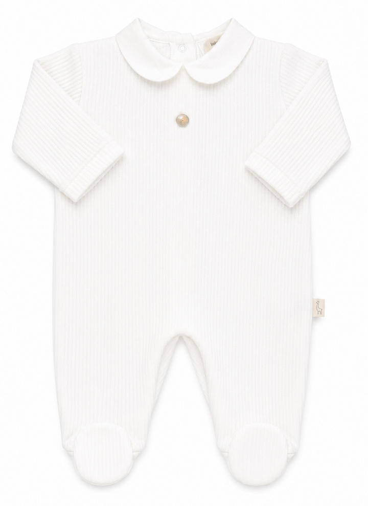 Baby Gi fijn gebreid offwhite boxpakje met klassieke kraag en voetjes voor baby's.