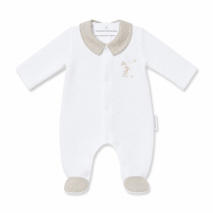 wit gewafeld katoen babypakje met borduring van het merk Theophile et patachou uit de natural garden collectie