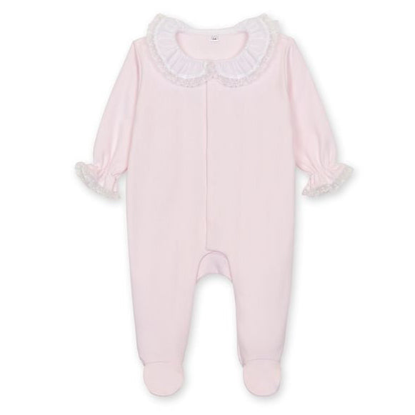lichtroze babypakje met lace kraag en mouwtjes van Baby gi 