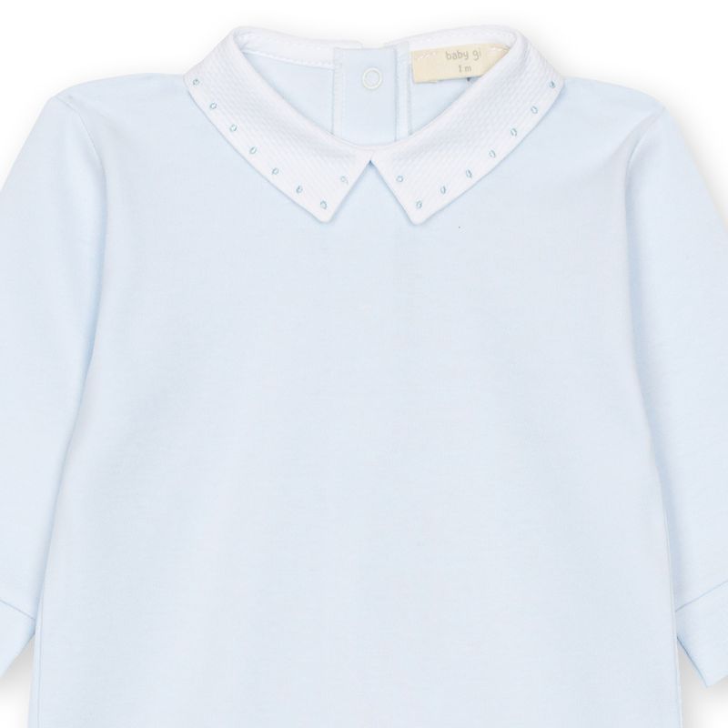 Detail van pique katoen kraagje van het merk Baby GI 