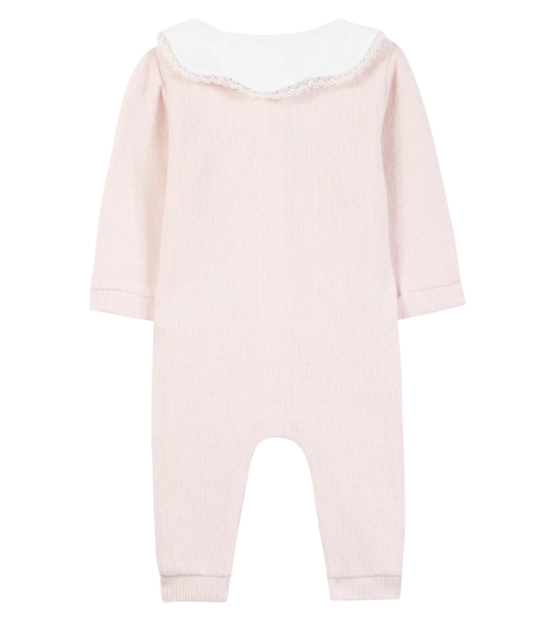 rib katoenen babypakje in pale pink met witte sierkraag met kanten detail van tartine et chocolat