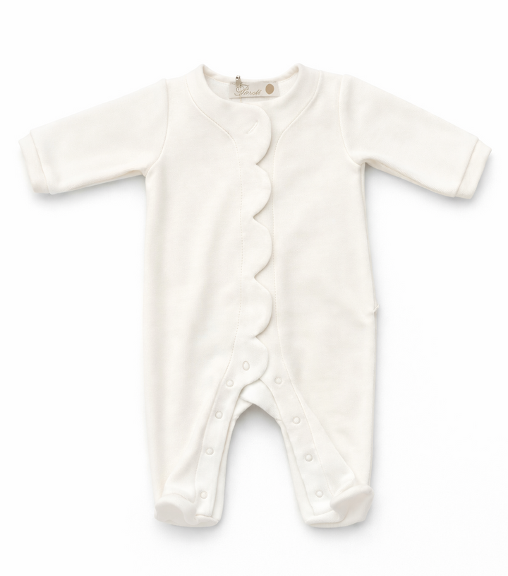 basic velours babypakje met schulprand van het merk pureté du bebé