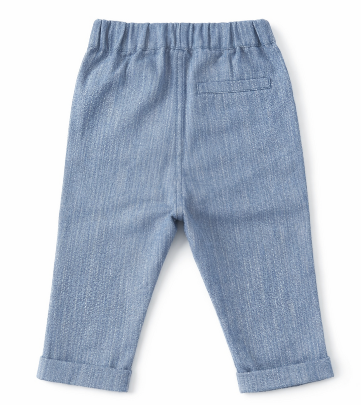 achterkant van katoenen pantalon met elastische tailleband van Dr. Kid