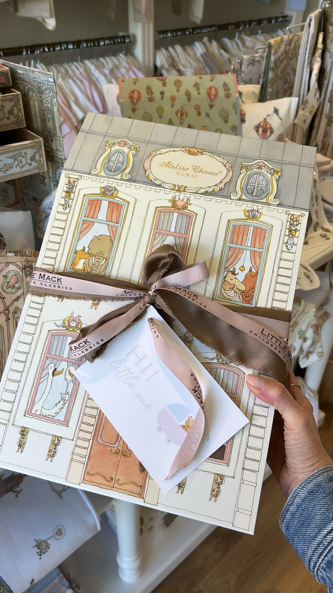 Giftbox Hotel - Atelier Choux