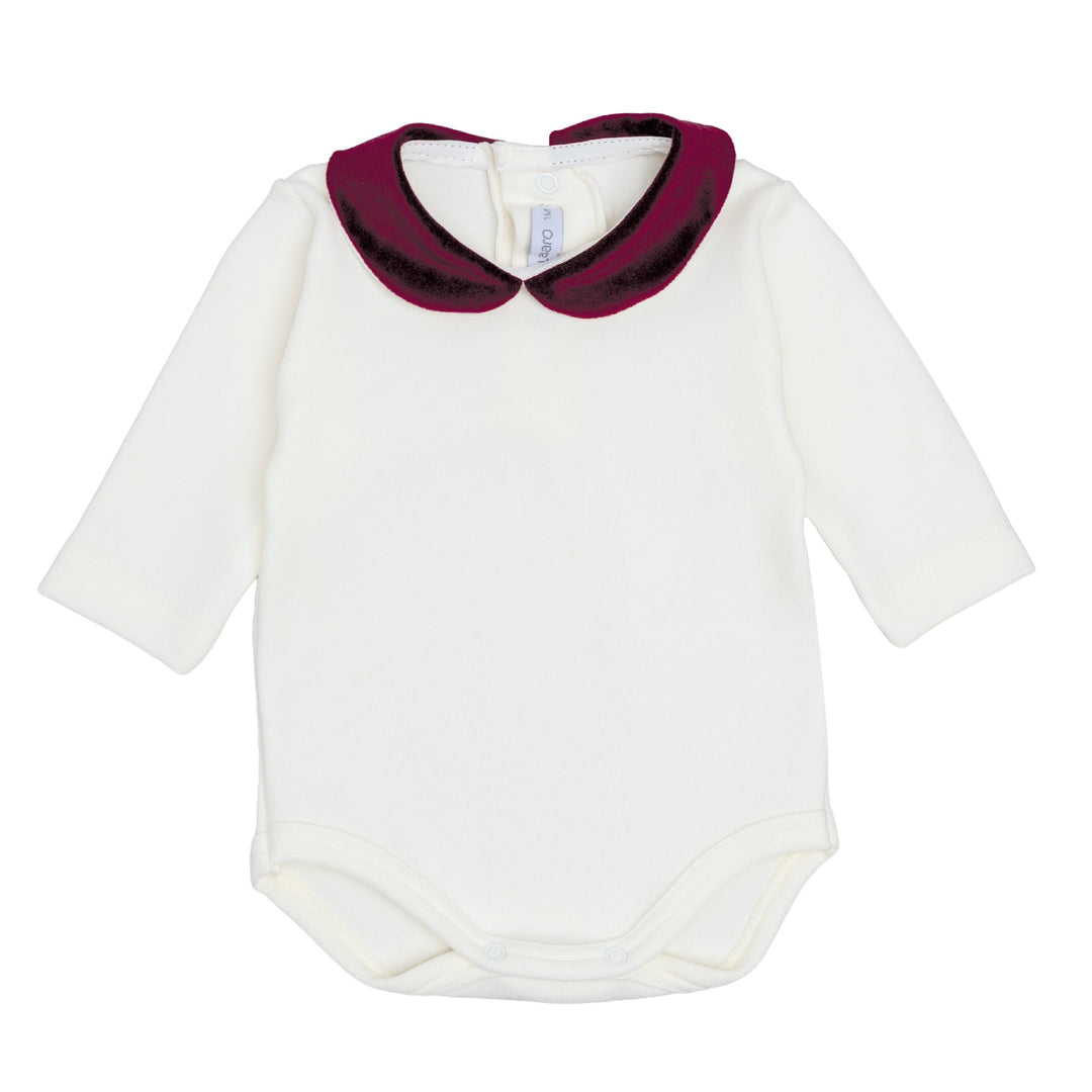 offwhite romper met burgundy Peter pan kraag in velvet