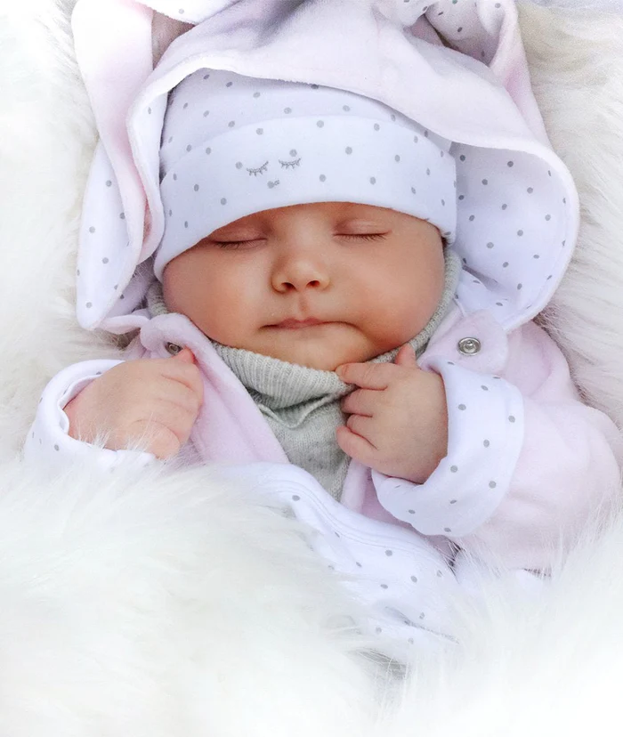 Livly Sleeping Cutie baby overall met stipdetails