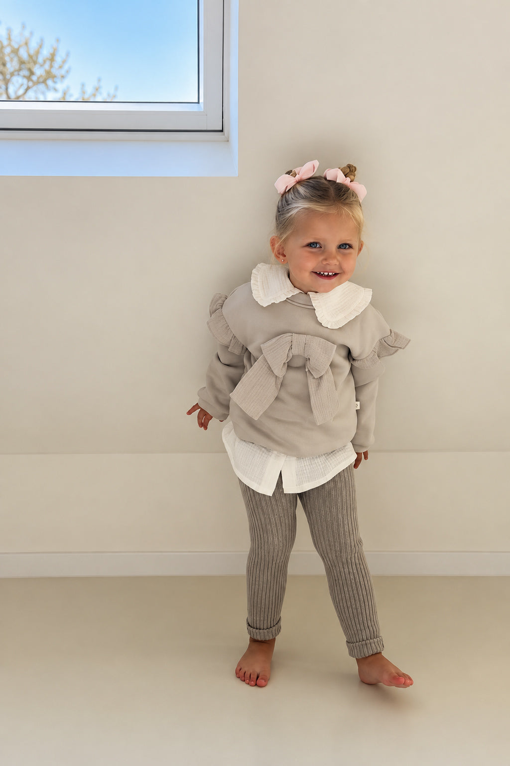 Martin Aranda Sweater met Strik & Ruches