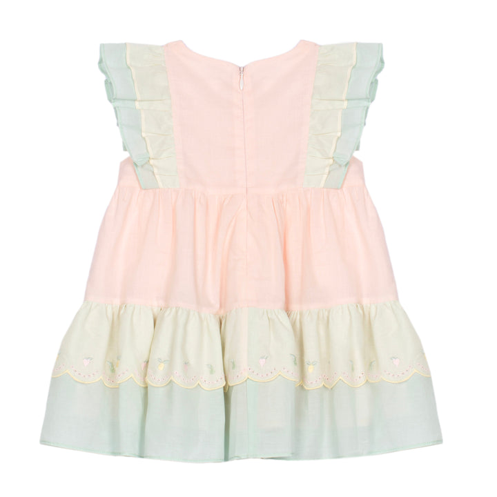 Zomers katoenen jurkje patachou in trendkleur met ruches 