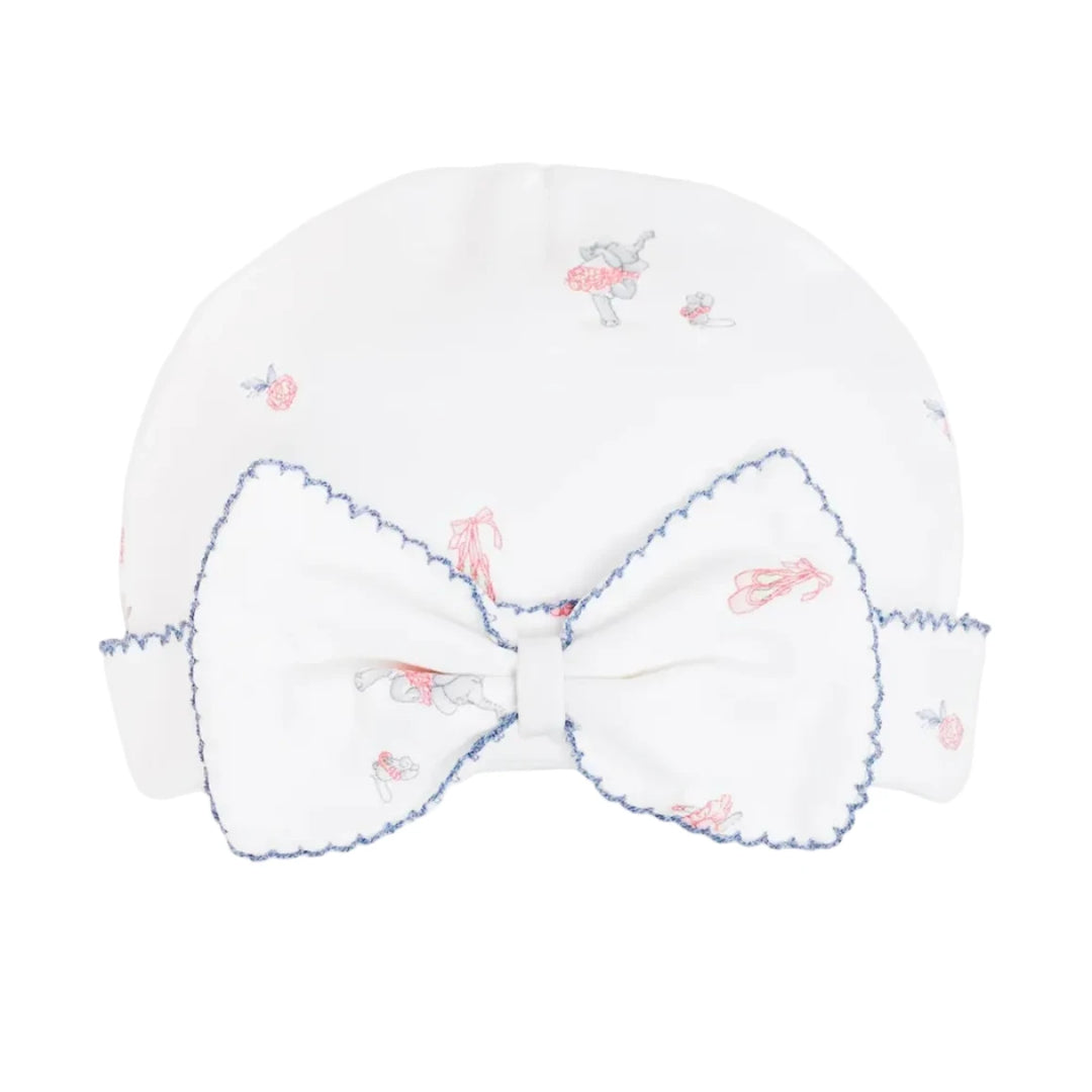 babymutsje met strik en ballerina print met olifantjes