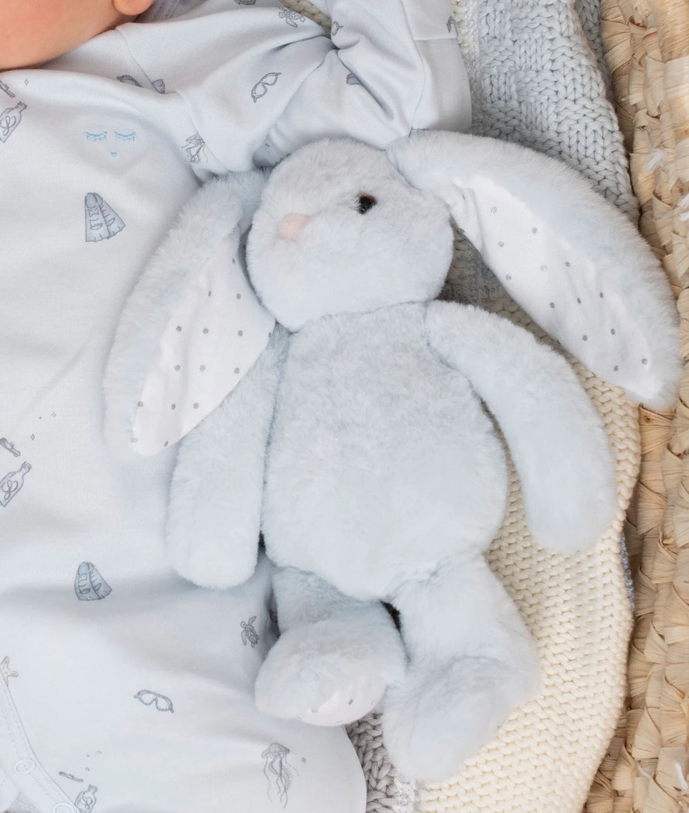Tiny bunny Marley lichtblauw knuffelkonijn met stippen motief van LIVLY
