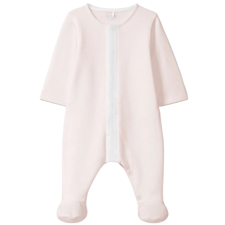Peach pink babypakje met geborduurde bies en ronde kraag van laranjinha