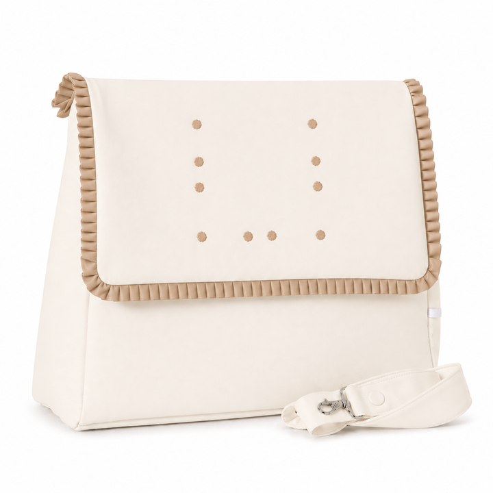 Offwhite luiertas met pqiue details in camel