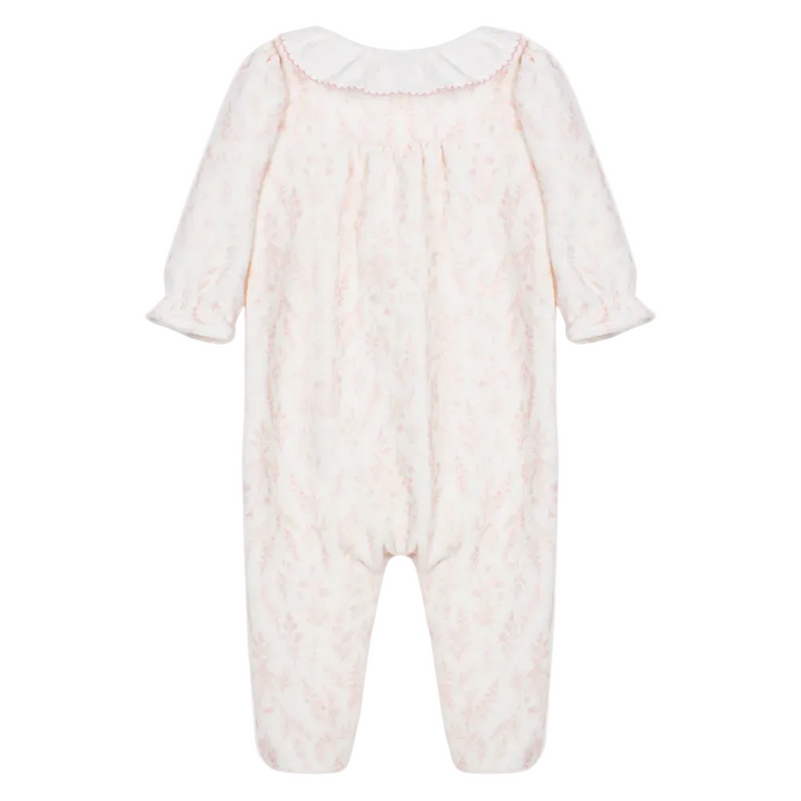 achterkant van velours offwhite babypakje met blaadjes en vlinders print van patachou 