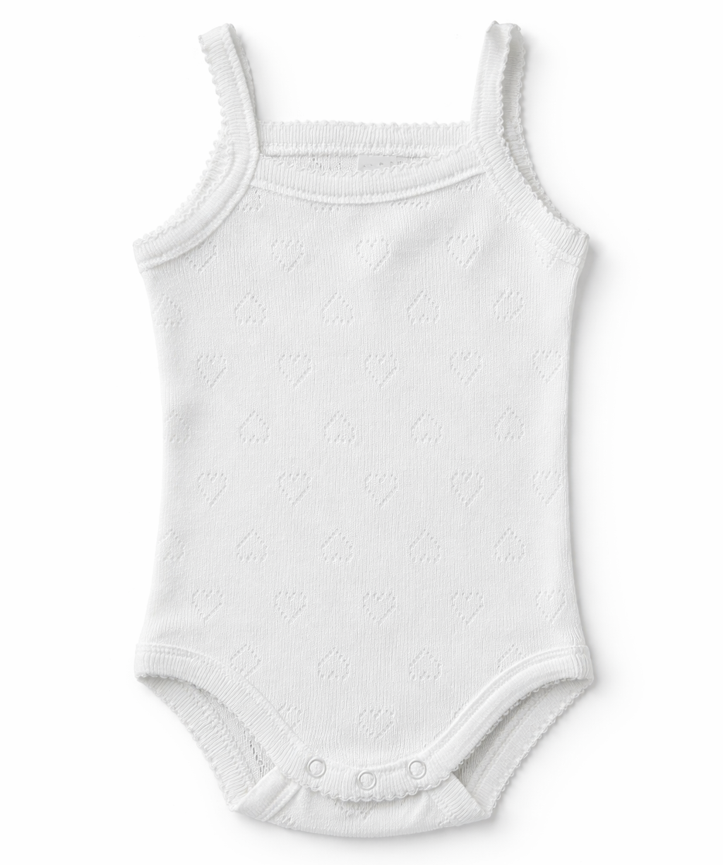 Luchtige ajour romper met hartjes en spaghetti bandjes van Babidu