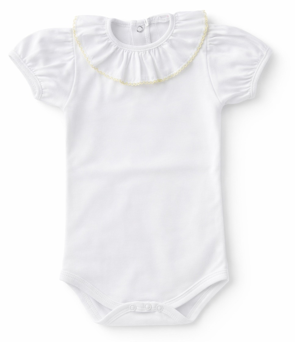 Romper met korte pofmouwtjes en volantkraag met licht gele bies van Dr. Kid