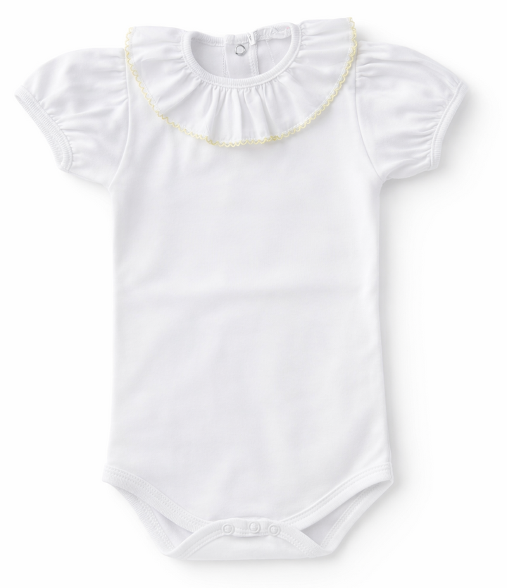 Romper met korte pofmouwtjes en volantkraag met licht gele bies van Dr. Kid