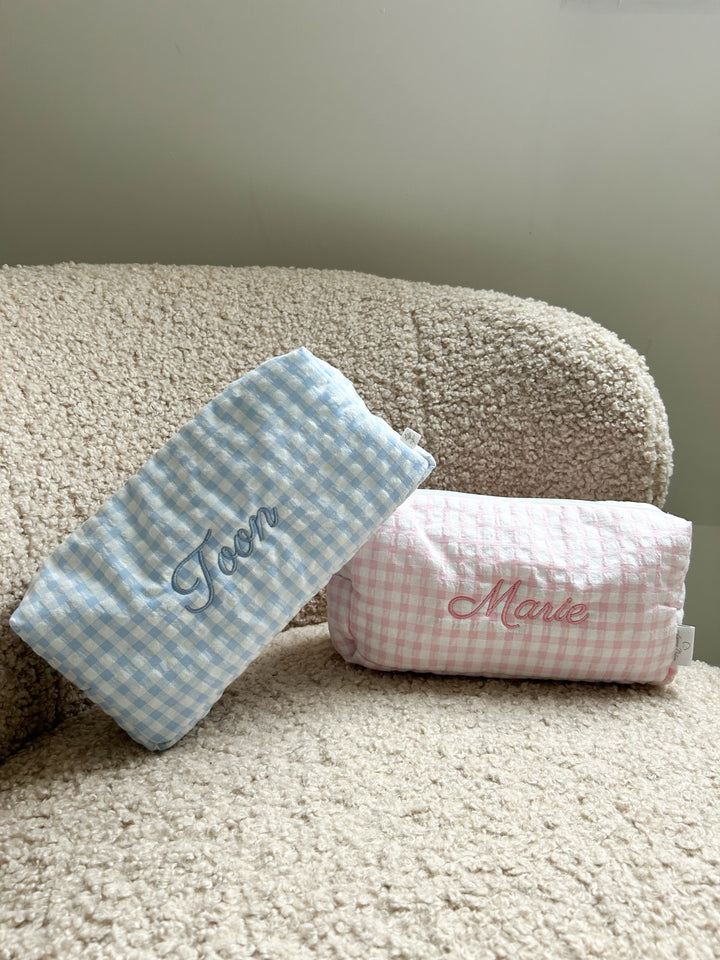 Vichi geruite toilettasjes met naam gepersonaliseerd 