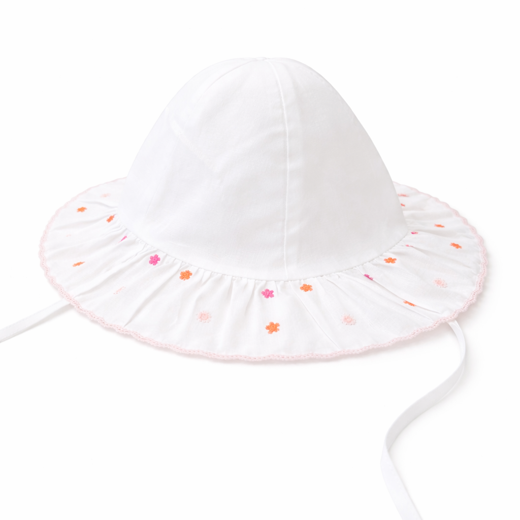 zonnehoedje voor meisjes met bloemen borduursel van het merk purete du bebe 