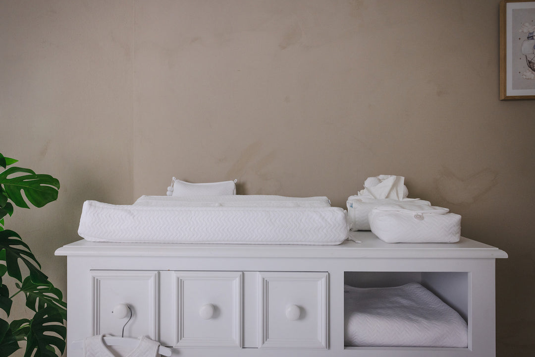 Aankleedkussenhoes Chevron White - Poetree Kids