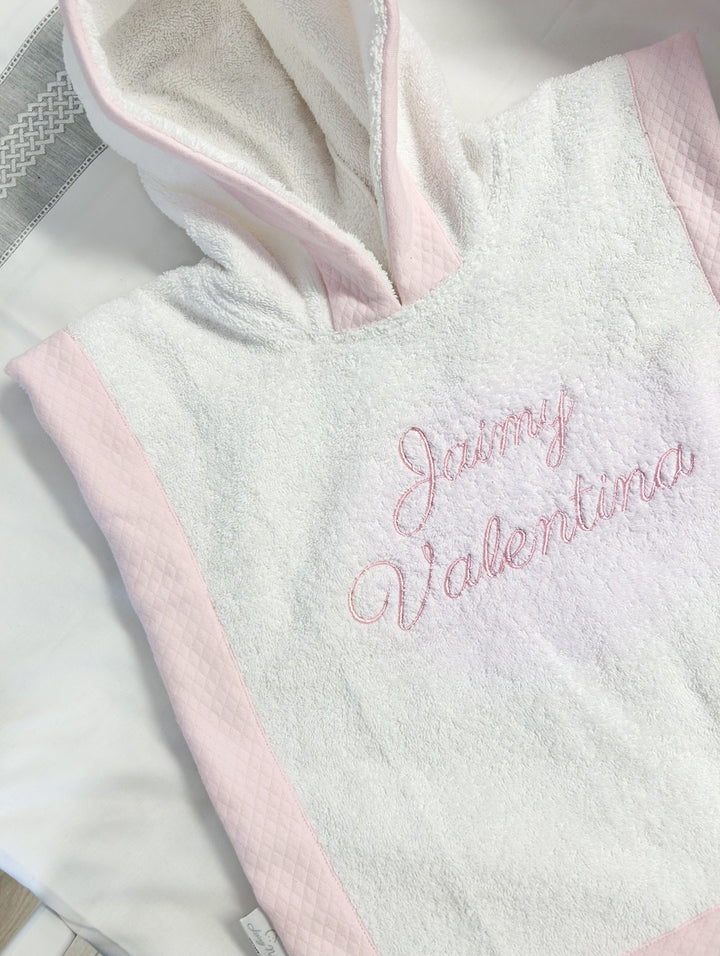 Poncho met naam (div. kleuren) - Little Mack