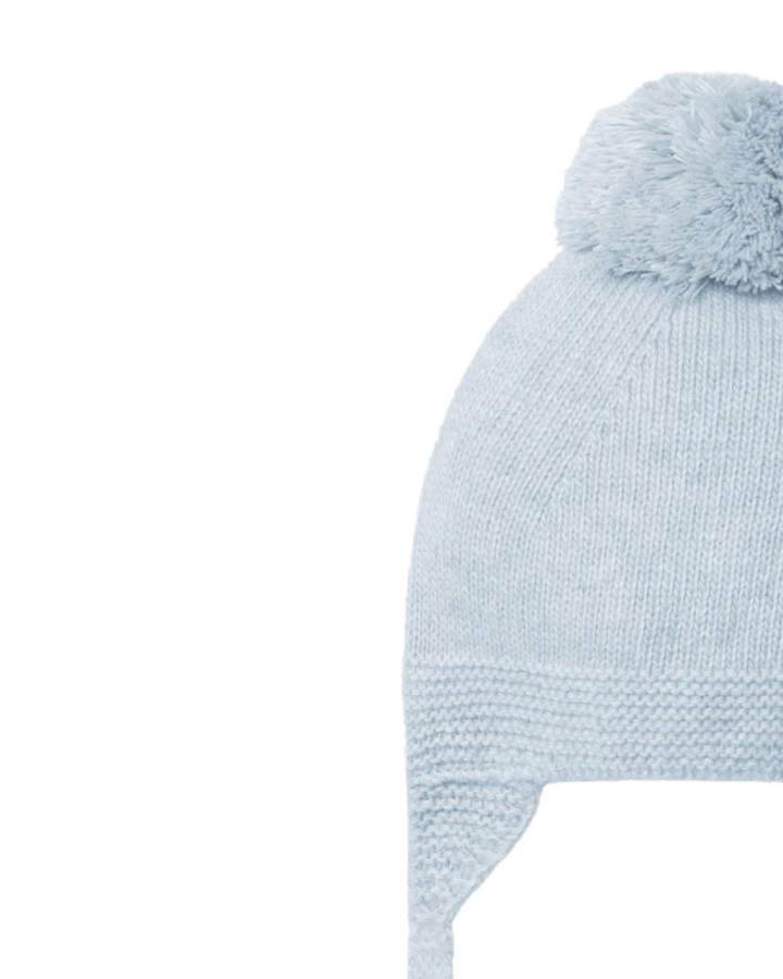 Muts knitted pompon (lichtblauw) - Laranjinha