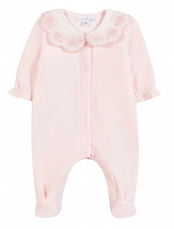 Lichtroze velours boxpakje van Tartine et Chocolat met geborduurde kraag en knoopsluiting