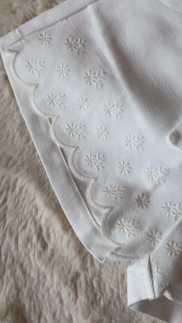 Short met strik en borduursel - Dr. Kid