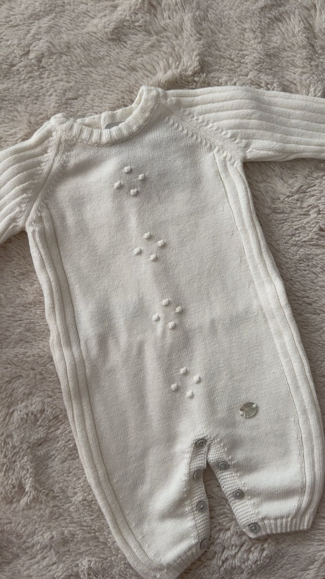 Unisex Gebreid Babypakje met Fijne Breidetails – Offwhite