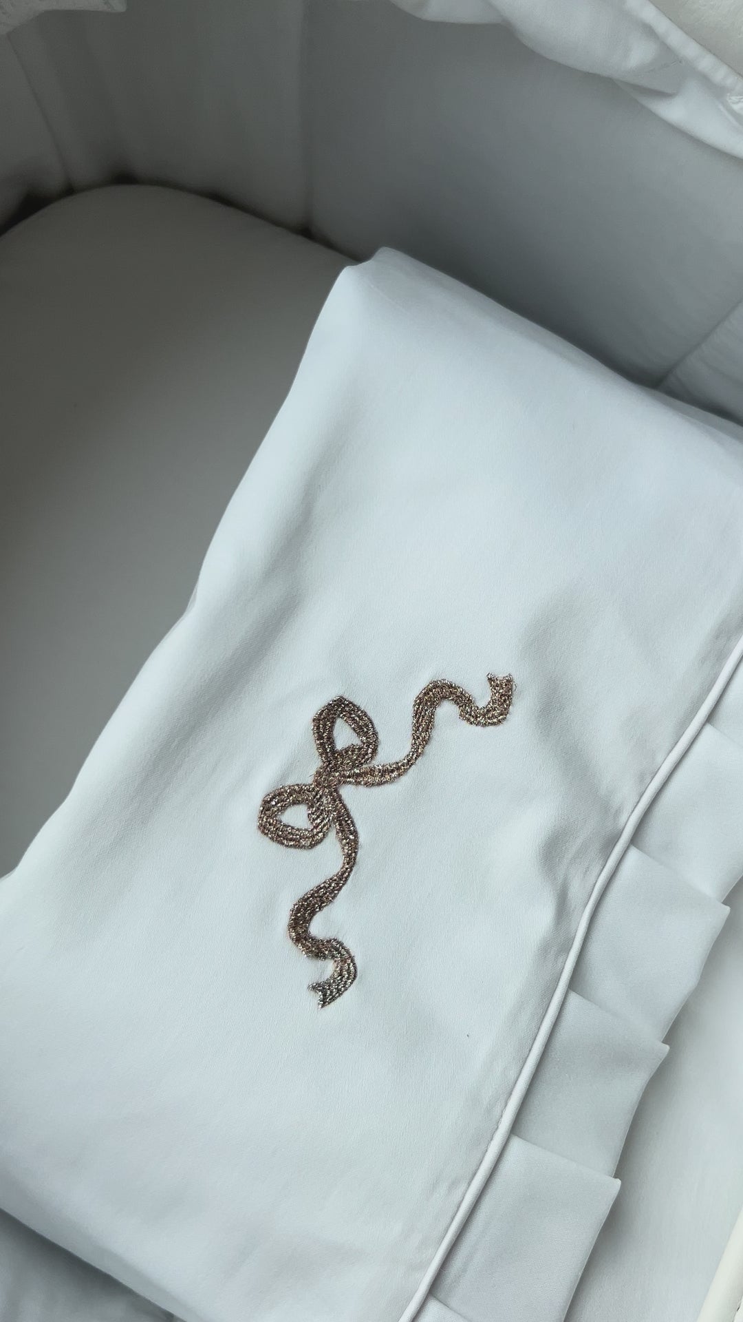 Licht gevulde wigedeken voor in de co-sleeper, reiswieg van de kinderwagen of het wiegje