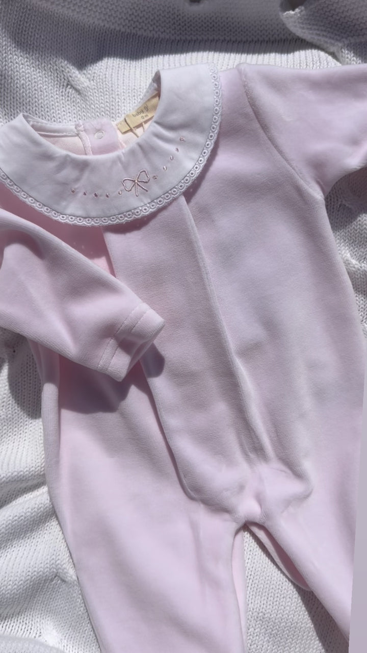 Baby Gi Velours Boxpakje Roze met Kraag en geborduurde strik