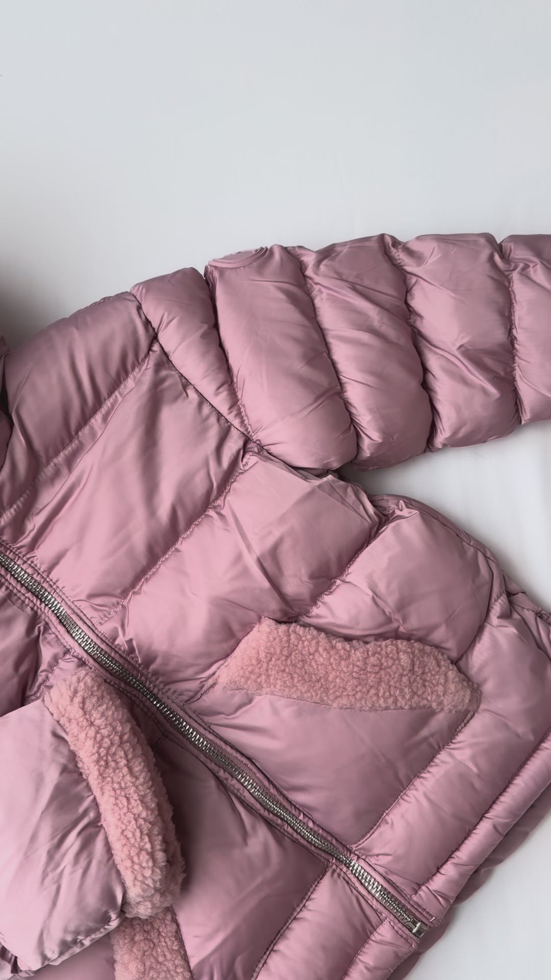 Martin Aranda Gewatteerde Winterjas met Teddy Details – Oudroze