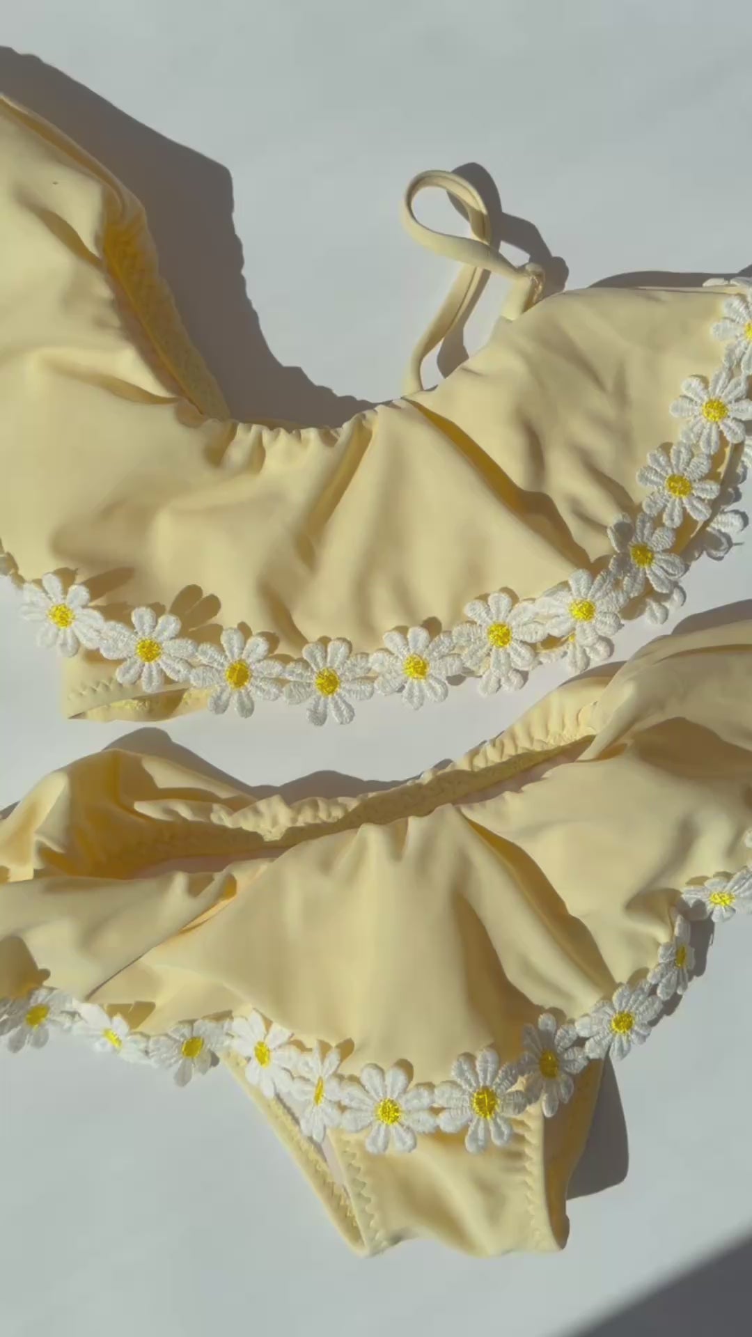 Bikini butter yellow madeliefjes - Little Mack