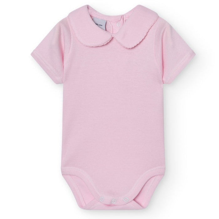 Romper met korte mouwen en ronde peter van kraag in lichtroze van het merk Babidu 
