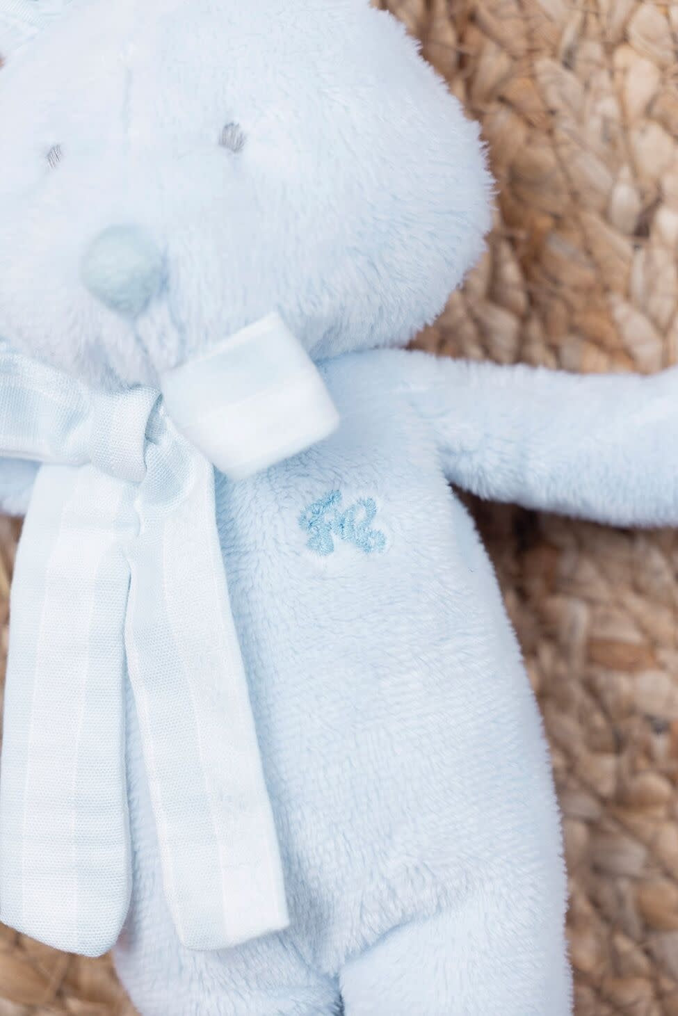 Knuffel Konijn Augustin met strik  (lichtblauw) - Tartine et Chocolat