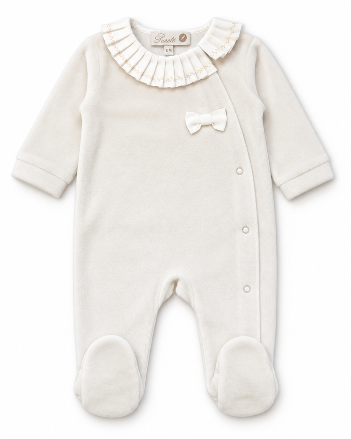 Pureté du Bébé babypakje met strik en volantkraag | Personaliseerbaar