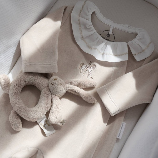 Babypakje velours carrousel (Beige) - Theophile et Patachou